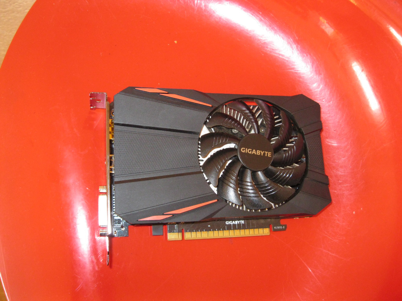 GIGABITE i MSI GTX 1050 ti / 1050ti / 2 Gb ddr5 - Grafičke kartice - OLX.ba