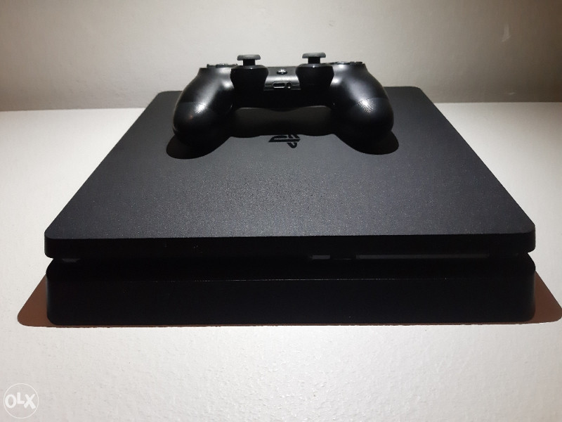 Support De Table/suspension Pour PlayStation 4 Slim - Lot De 2 - Noir - Fabriqué En Allemagne - Inclus Vis Et Cache