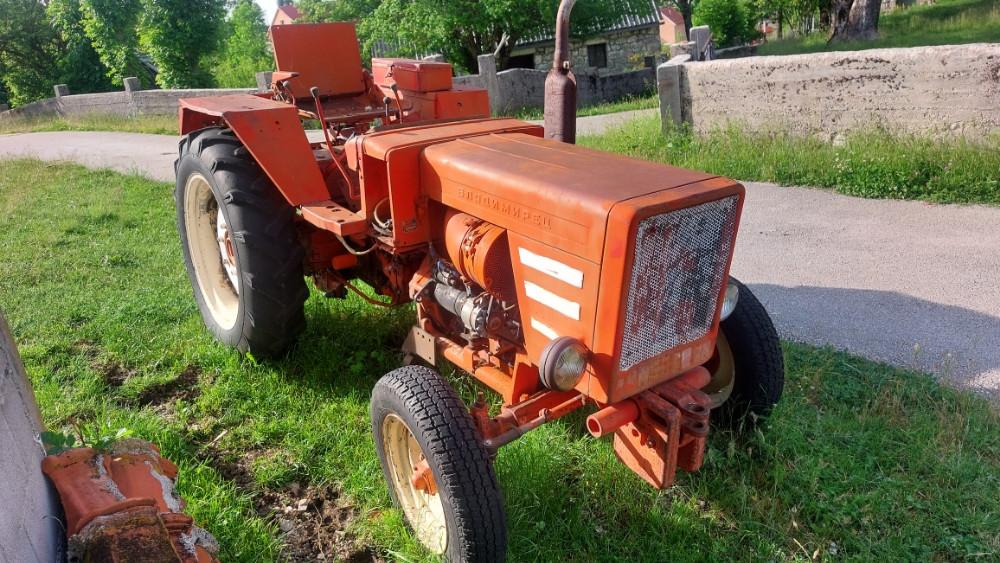 VLADIMIREC / VLADIMIRAC TRAKTOR T 25 ČITAJ DETALJNO - Traktori - OLX.ba
