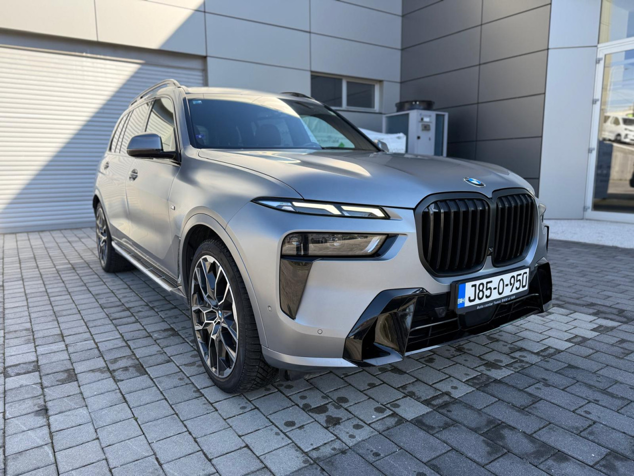 BMW X7 xDrive 40d M sport 2022 7 sjedista - Automobili - OLX.ba