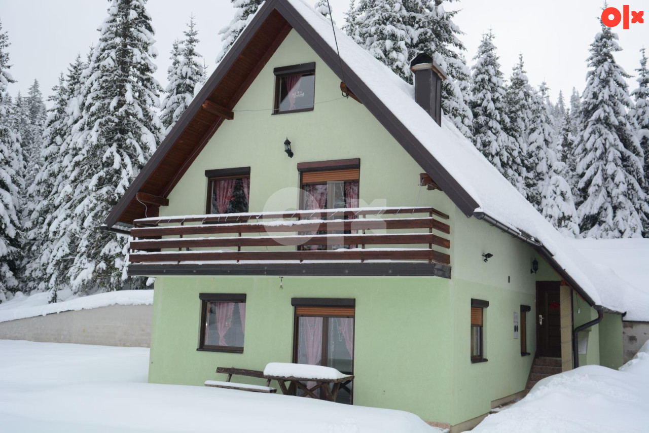 ekskluzivna-vikendica-jahorina-velika-dvorista-vikendice-olx-ba