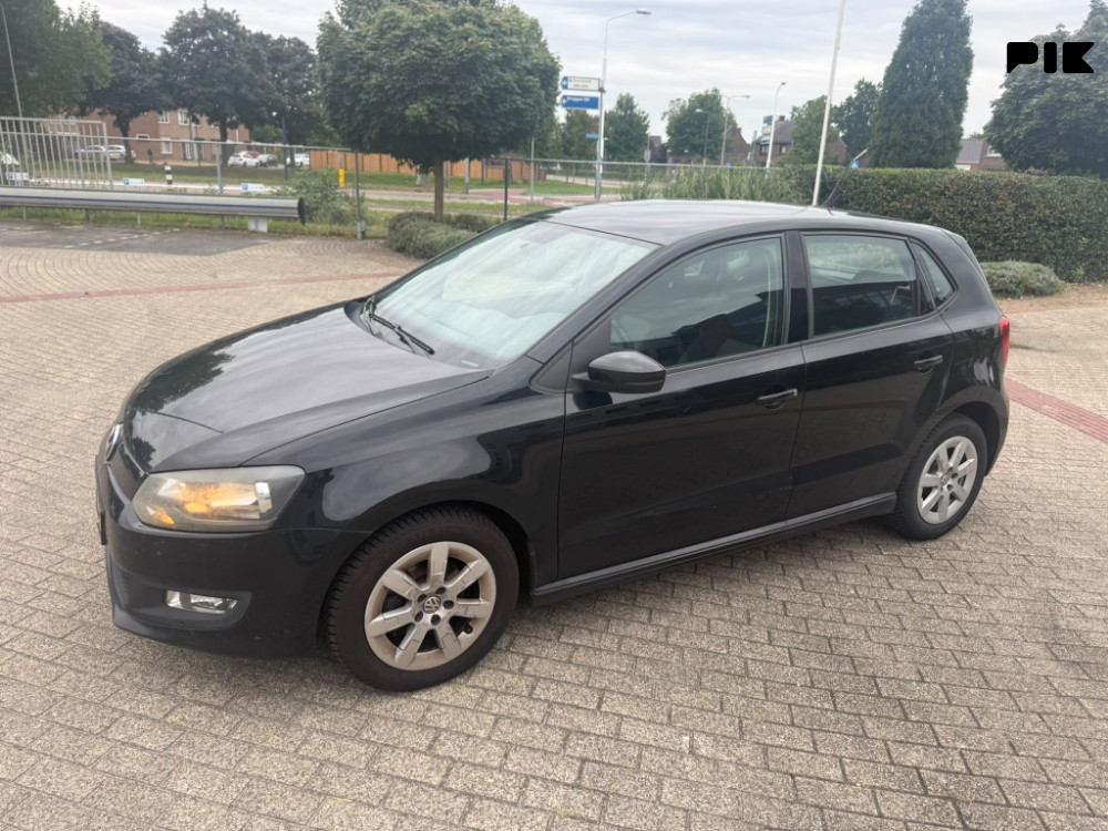 VW Polo crni 2012 godina 1.2 tdi 55kw - slika 1